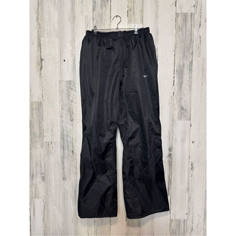 Black cargo pants